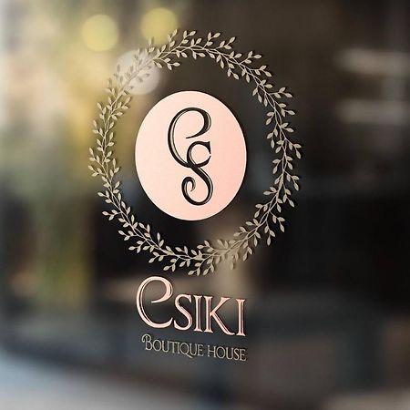 Csiki Hotel ميركورا تشيوك المظهر الخارجي الصورة