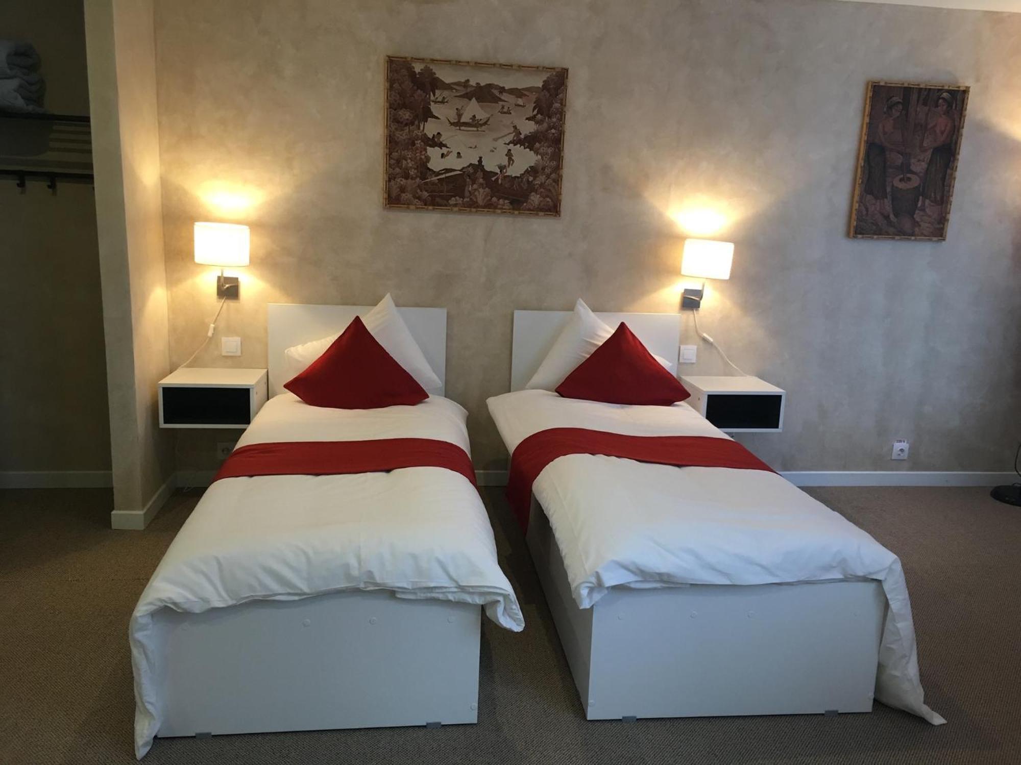 Csiki Hotel ميركورا تشيوك المظهر الخارجي الصورة