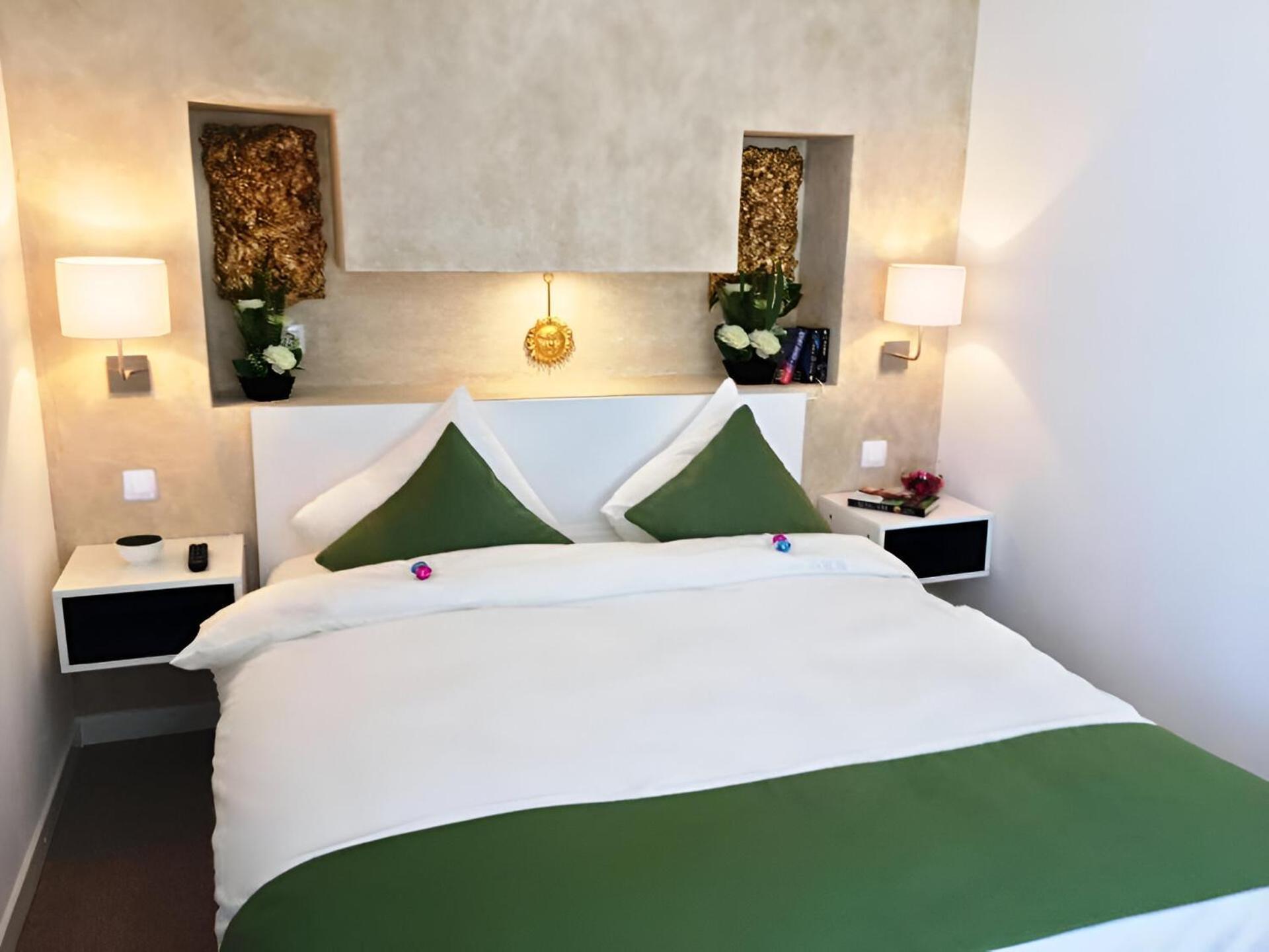 Csiki Hotel ميركورا تشيوك المظهر الخارجي الصورة