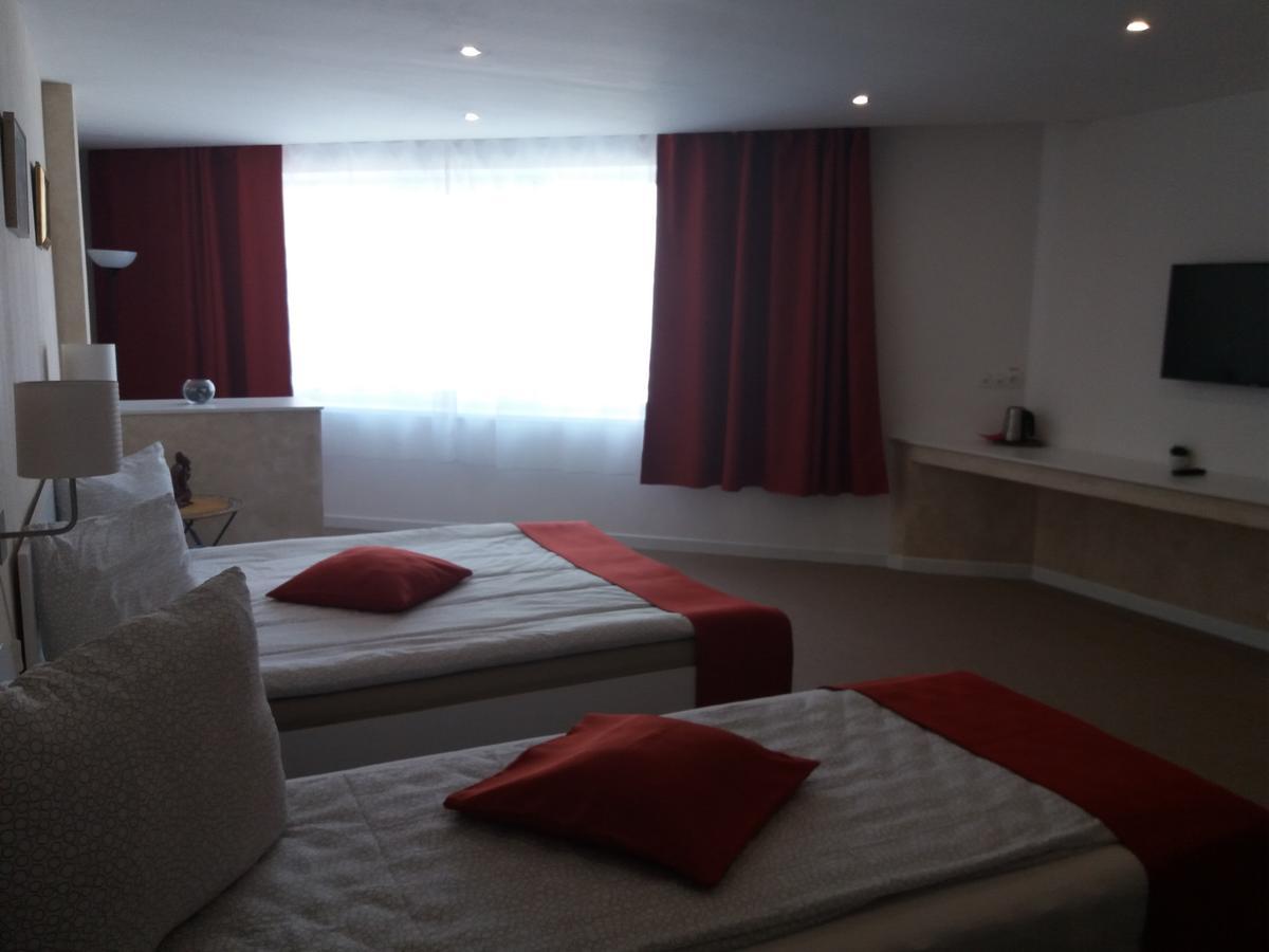 Csiki Hotel ميركورا تشيوك المظهر الخارجي الصورة