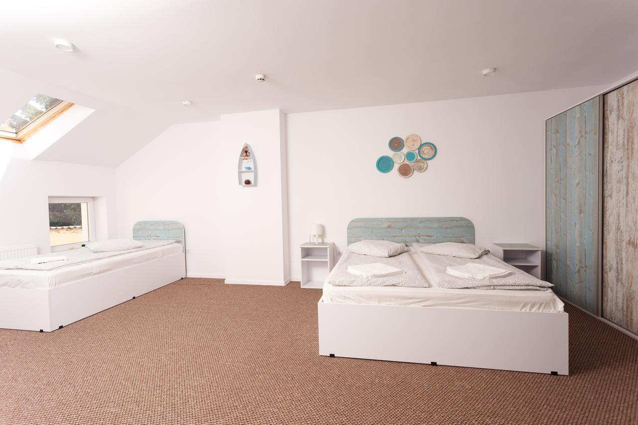 Csiki Hotel ميركورا تشيوك المظهر الخارجي الصورة